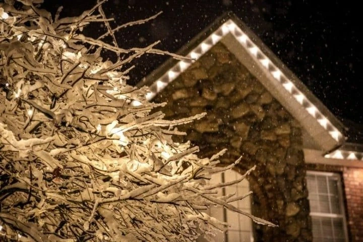 imgi_13_christmas-light-installation-service-near-me-portland-or-10