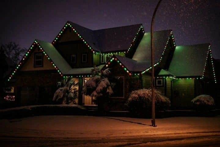 imgi_17_christmas-light-installation-service-near-me-portland-or-11